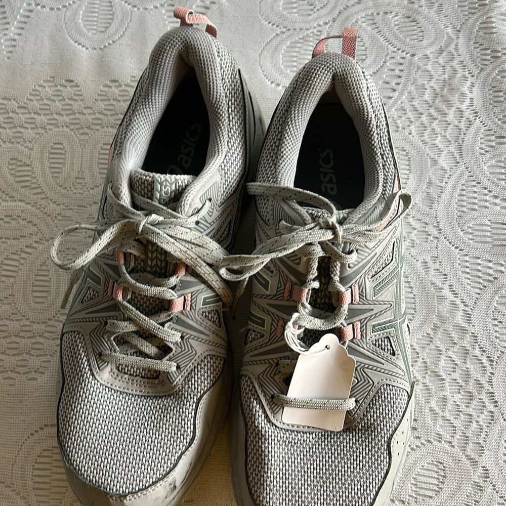 ASICS Gel grey sneakers. Women’s size 10.5.